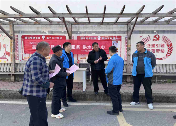 貼心服務(wù)暖民心  供水保障零距離   ——周口銀龍水務(wù)流動服務(wù)進(jìn)社區(qū)，精準(zhǔn)破解城鄉(xiāng)用水難題